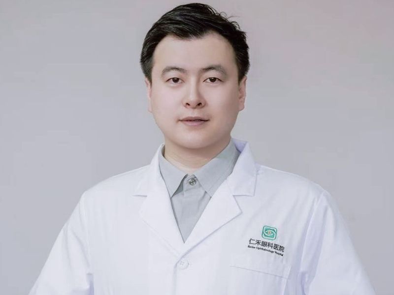 周玮